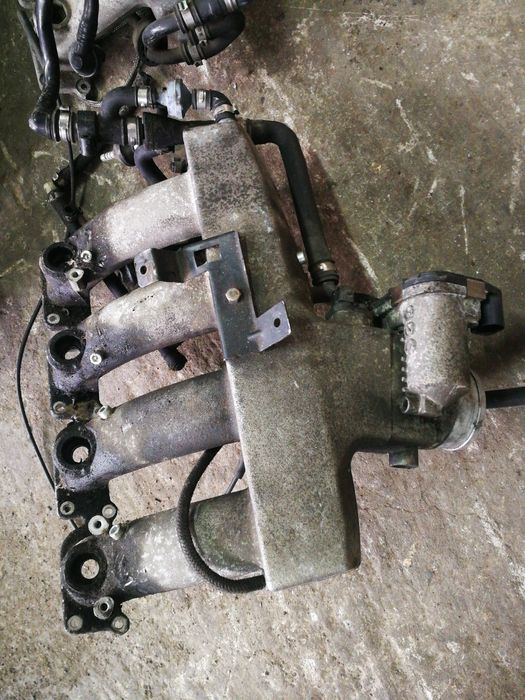 Всмукател, Дросел за ауди сеат и голф / audi, seat, golf