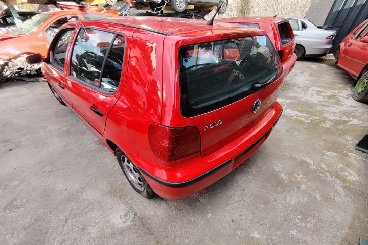 Bara fata Volkswagen VW Polo 2000 1.4 MT (60 hp)