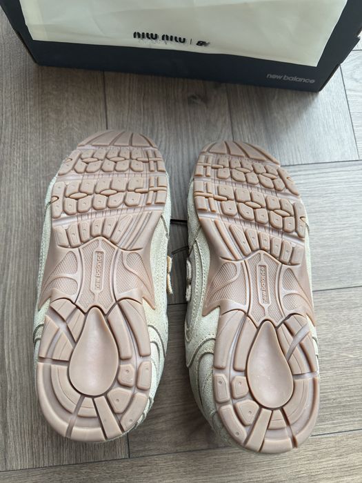 маратонки Miu Miu