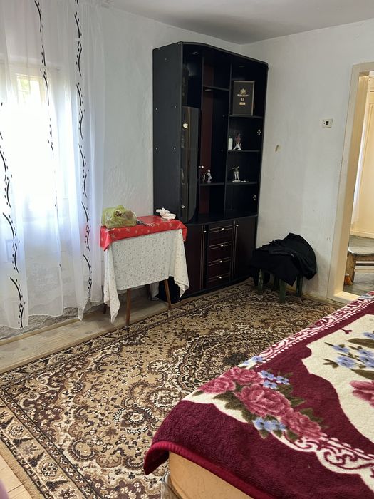 Inchiriez casă 3 camere zonă centrală un minunt de PENNY GARĂ