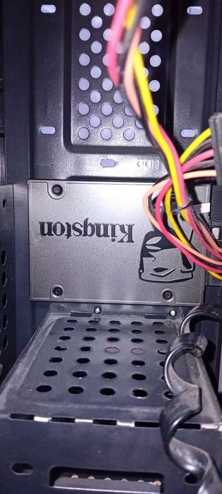 Pc de vanzare cu placa de retea răspund pe dau clip sa arat ca functio