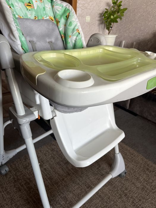 Детский столик для кормления