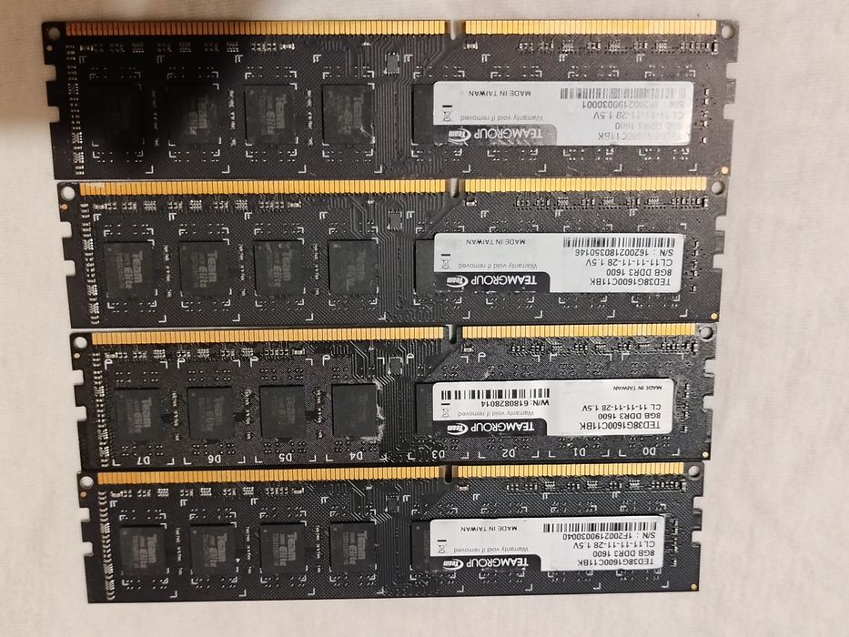 Vând ramii pc ddr3 kit-uri numai de calculator