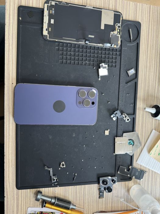 Schimbare/reparatie spate sau fata sparte/ Apple / Samsung / Xiaomi