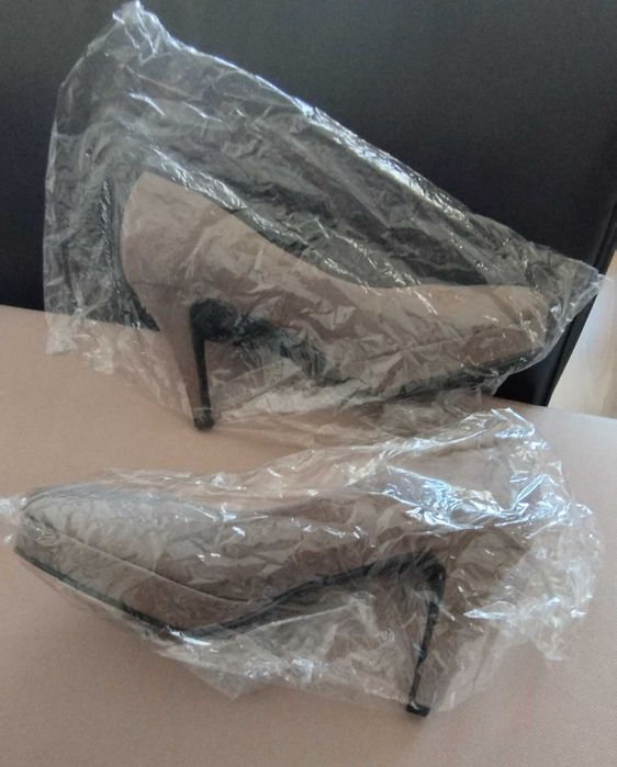 Нови обувки BIANCO