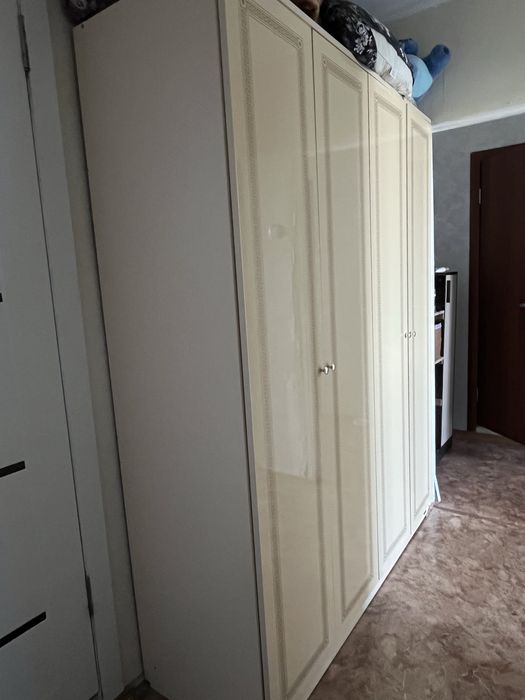 Шкаф в спальню/прихожую