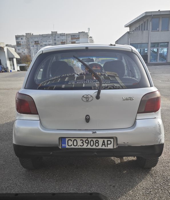 Toyota Yaris 1.0 КЛИМАТИК