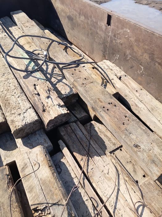 Продам шпалы.