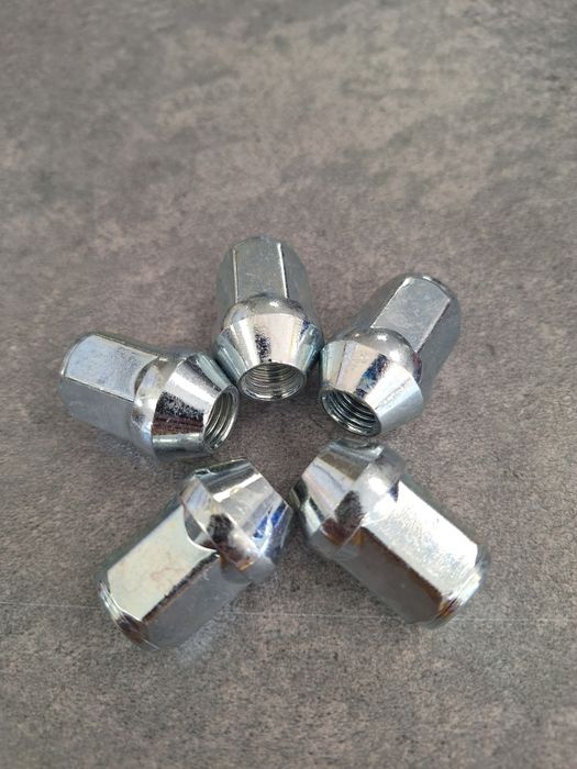 4броя  в комплект нови гайки 12х 1.5 Honda Mazda Toyota Nissan ключ 19