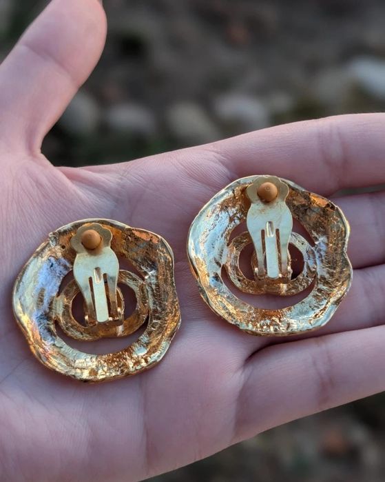 Cercei infinit vechi placati cu aur si zirconii