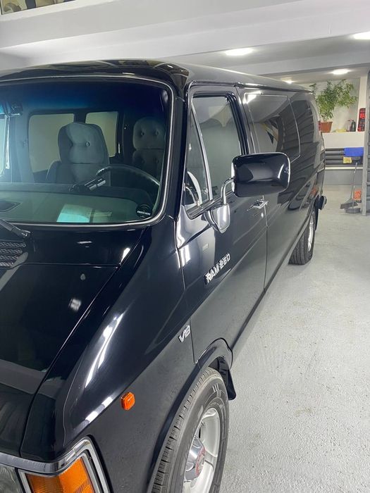 Dodge ram 250 sotiladi