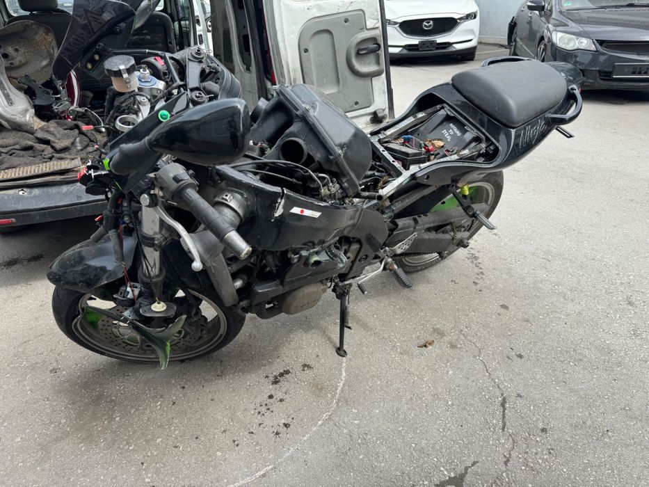 Kawasaki ZX6R на ЧАСТИ (1999)