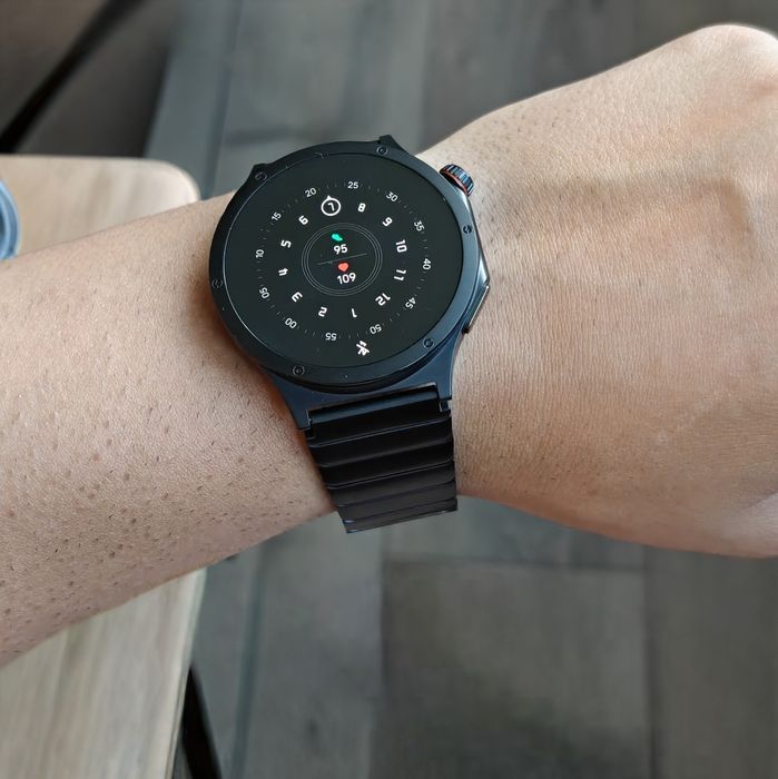 Продавам oneplus watch 4