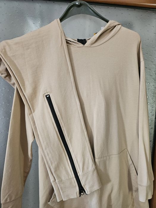 Дамски комплект суичър и клин