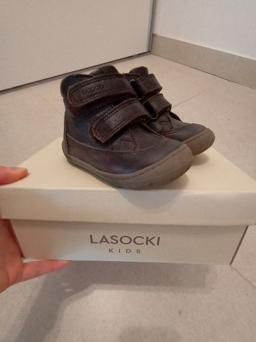 Ghete piele naturala Lasocki mar 20 si 21