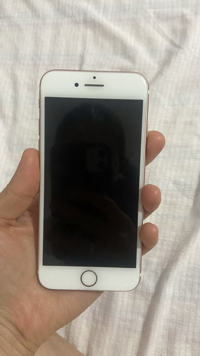 Продается Айфон 7 в хорошем состоянии