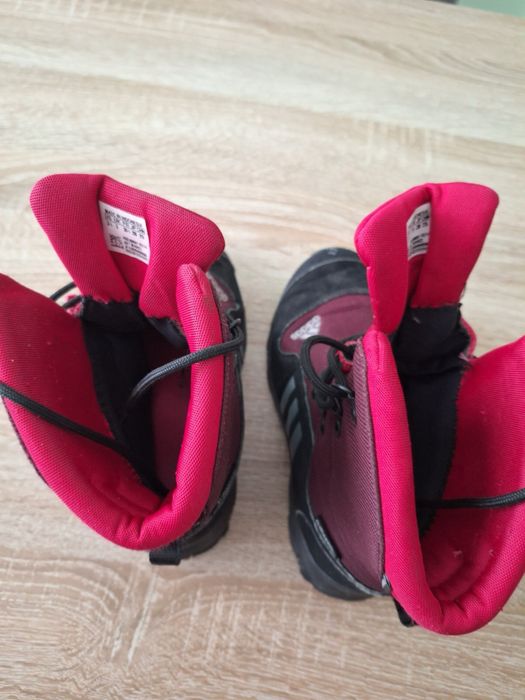 Зимни ботуши Adidas