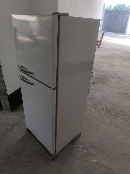 Холодильник советский