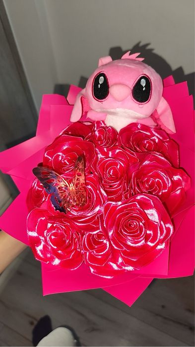 Buchere trandafiri satin,reducere 15% de Valentine’s day