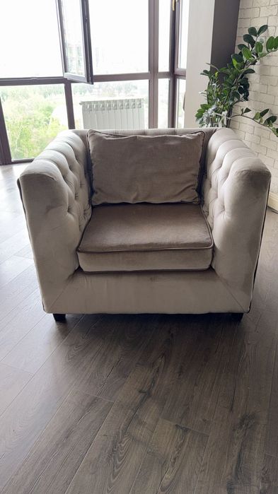 Диван и два кресла