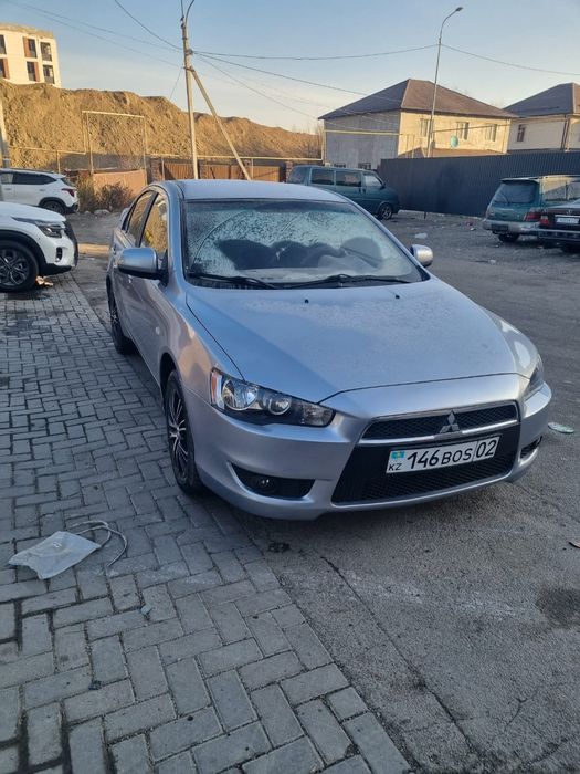 Машина   сатылады