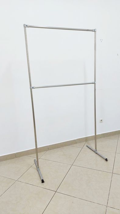 Стойки для одежды