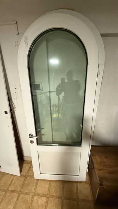 Врата от PVC дограма. Отлична!