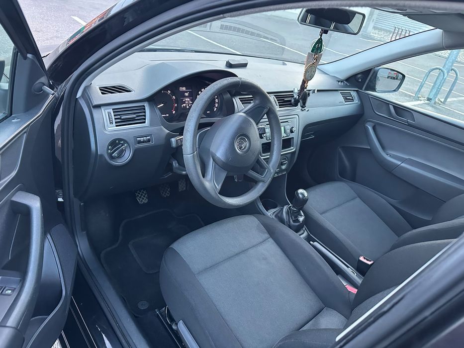 Skoda Rapid, motor 1.2 benzină, an 2013