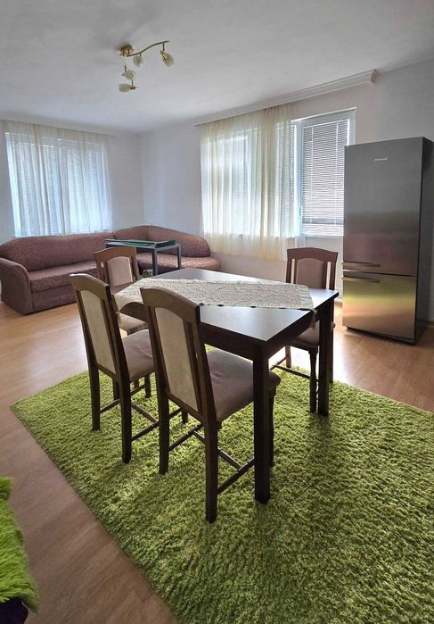 Дава се под наем Етаж от къща в Търговище, Център - 94 кв.м за 54860.7 € - Снимка #9