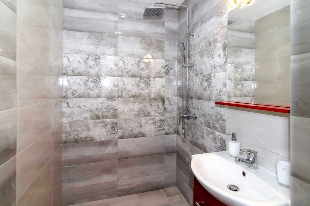 Дава се под наем Едностаен апартамент в Варна, Бриз - 56 кв.м за 325 € - Снимка #4