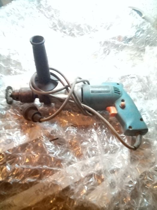 Продавам бормашини и части за тях