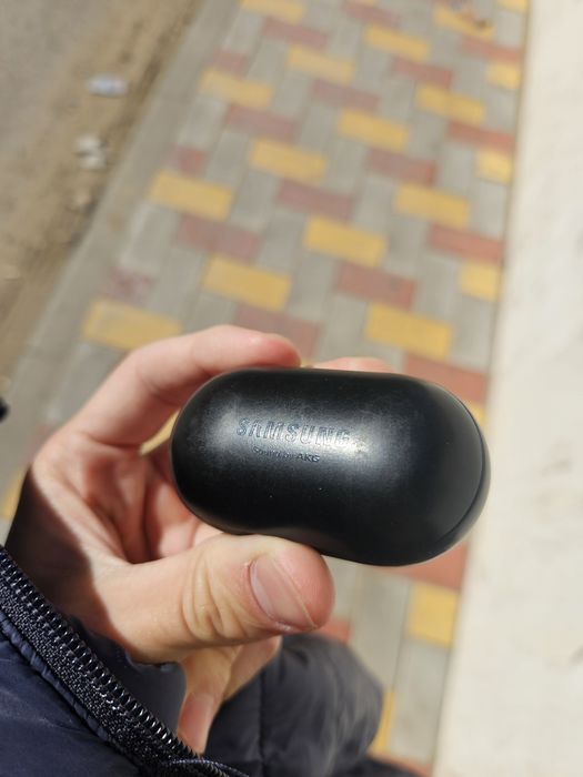 Galaxy buds  продам