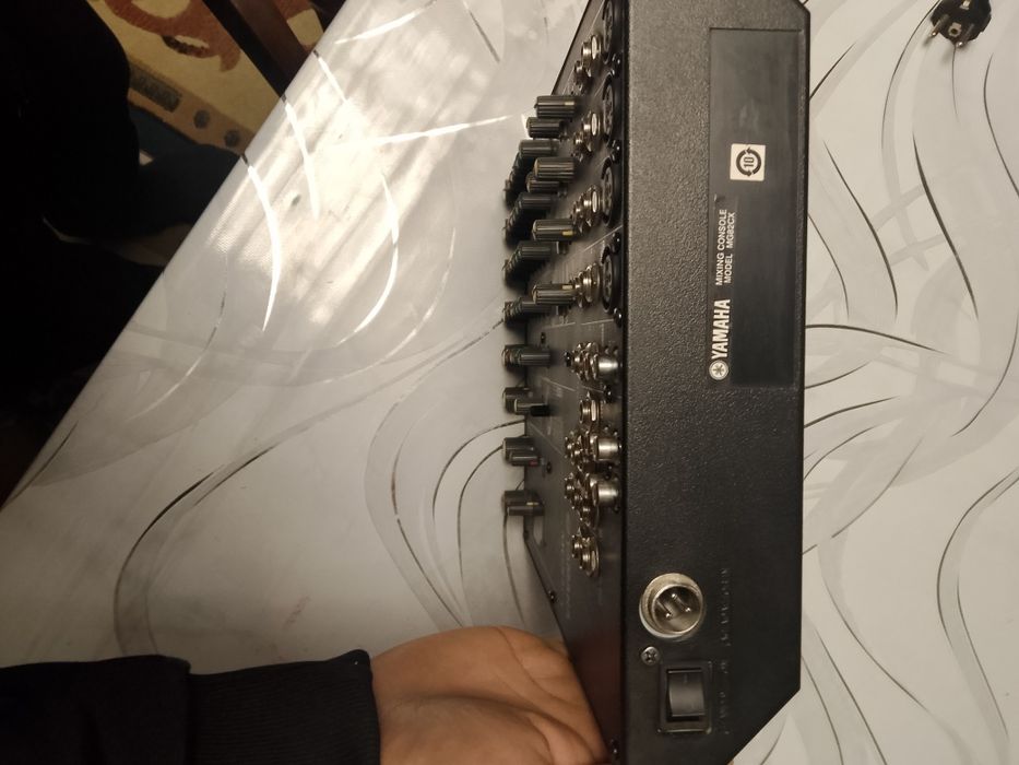 Микшерный пульт YAMAHA , MG 82 cx