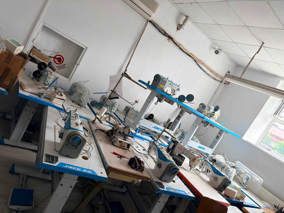 Masini cusut profesionale 220V - lichidare stoc