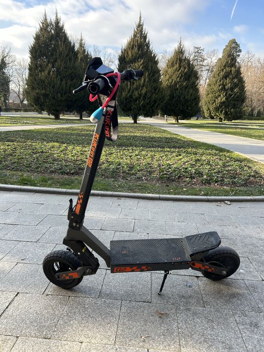 Trotineta Kukirin G2 2025