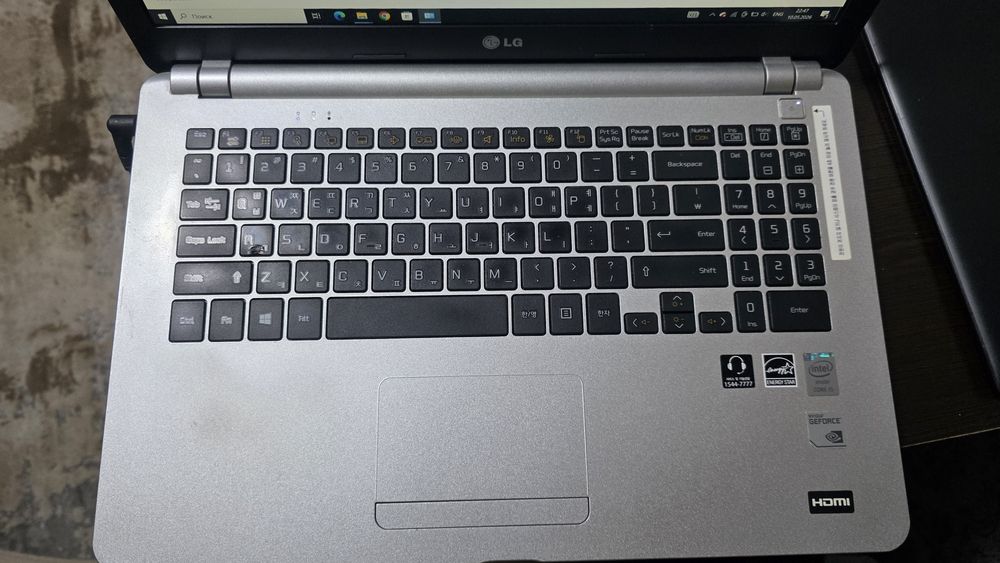 LG laptop  seriy