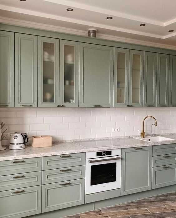 Шкафы и кухни на заказ