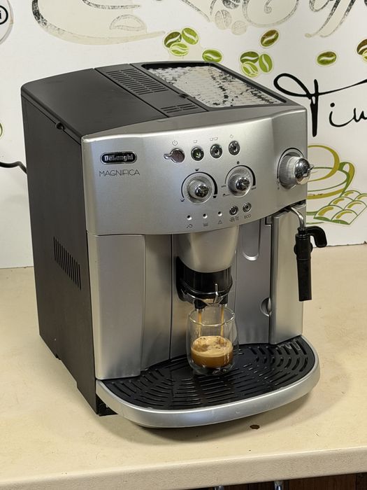 Кафемашина кафе автомат delonghi magnifica с гаранция