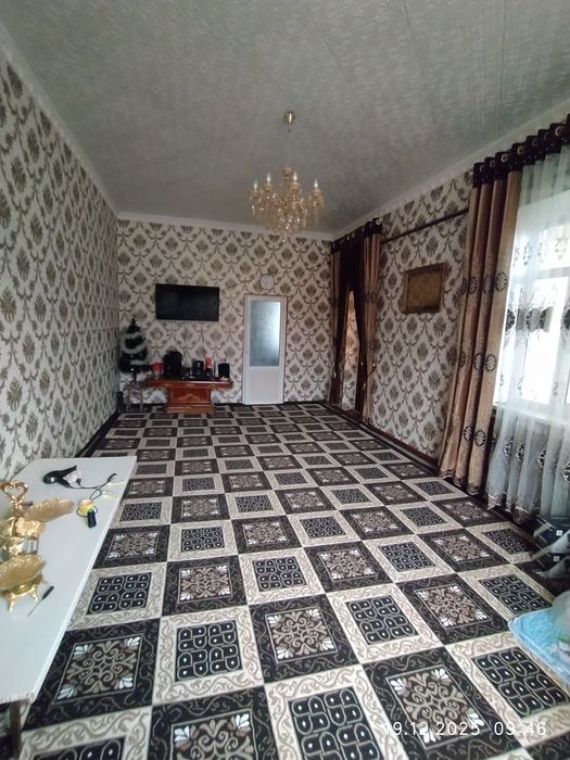 Умид қўрғонида участка