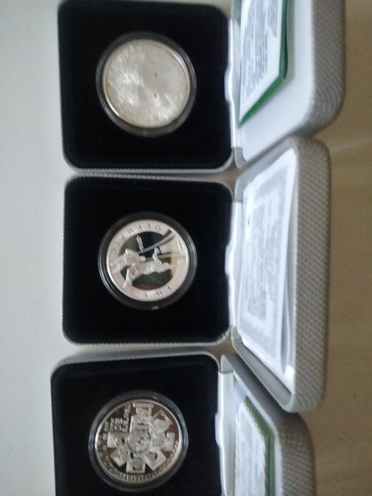 Продам серебряные монеты