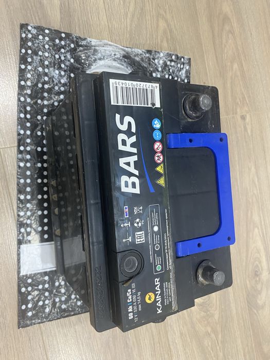 Продам автомобильный аккумулятор BARS