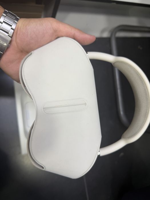 AirPods Max   With Smart case