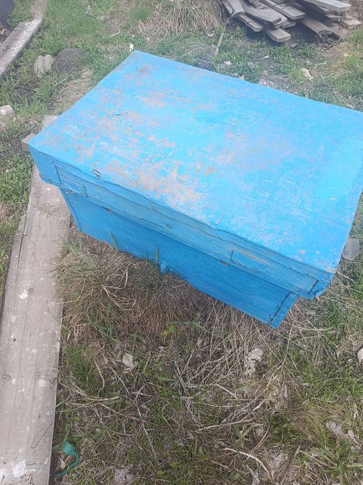 Продам улей для пчел.