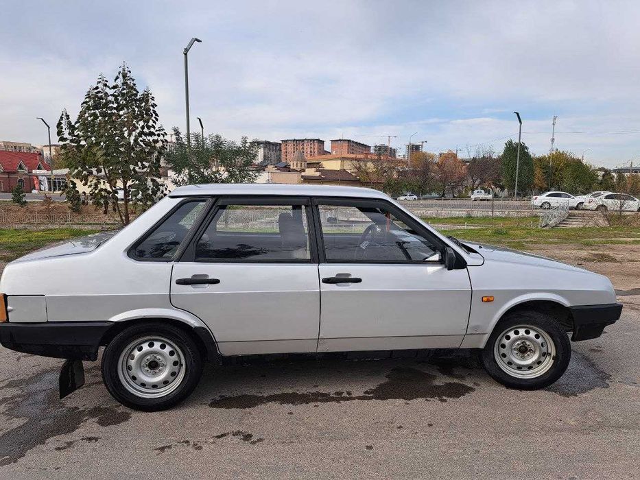 Срочно продаётся ваз 21099
