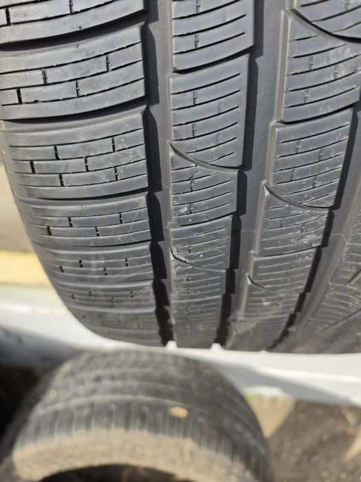 2 бр. зимни гуми 305/30/20 Pirelli MO 6 mm DOT 3617