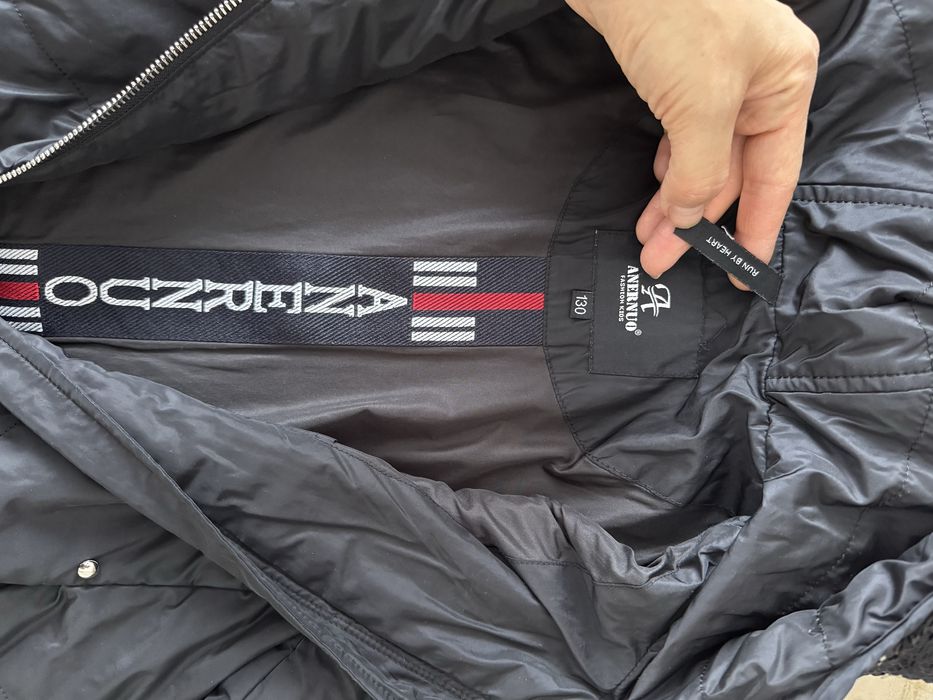 Продам куртку для девочки на 10 лет