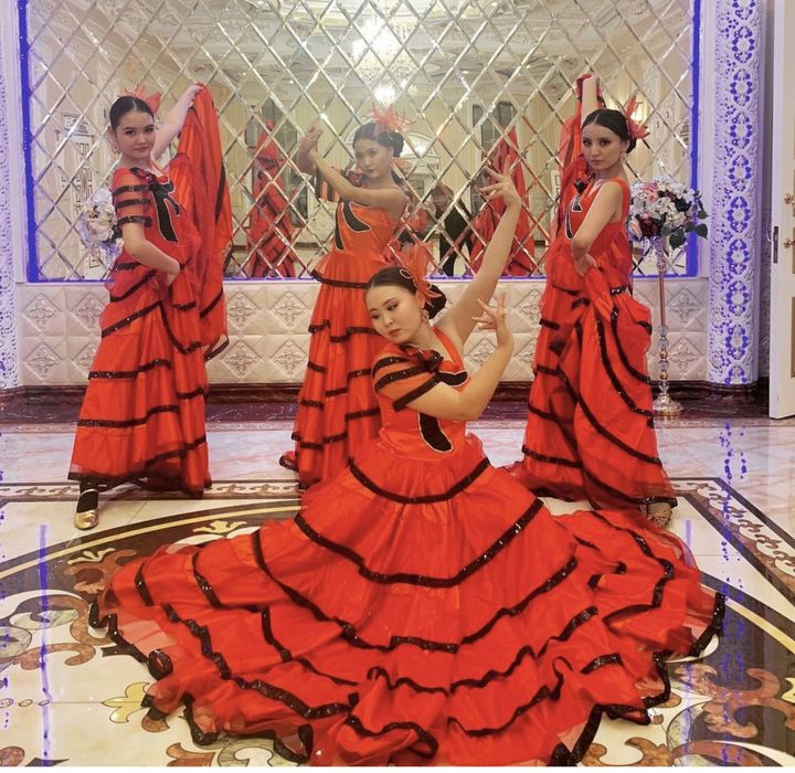 Танцевальные костюмы