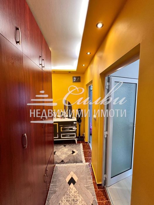 Двустаен апартамент - кв. Боян Българанов 1