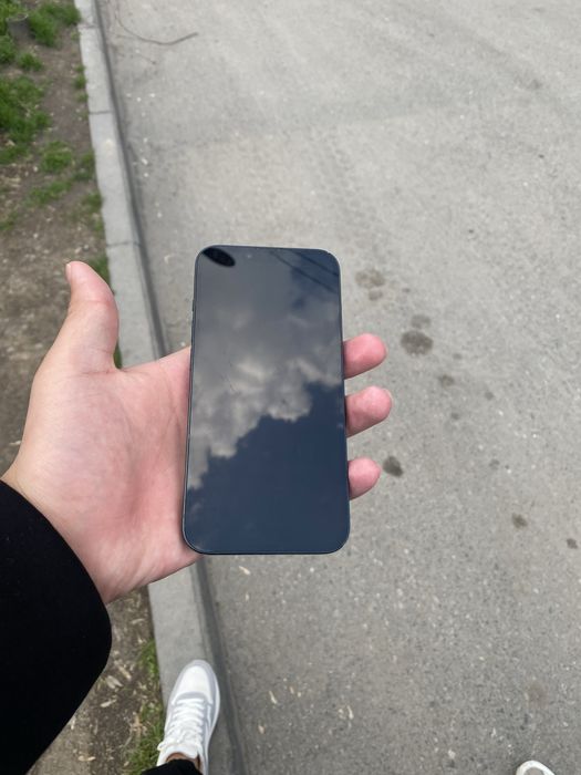 Айфон 14 продам срочно