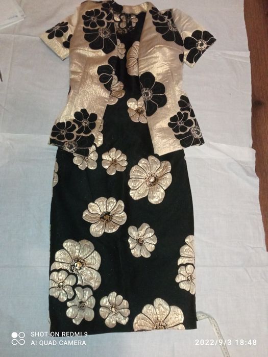 Женские вечерние платья